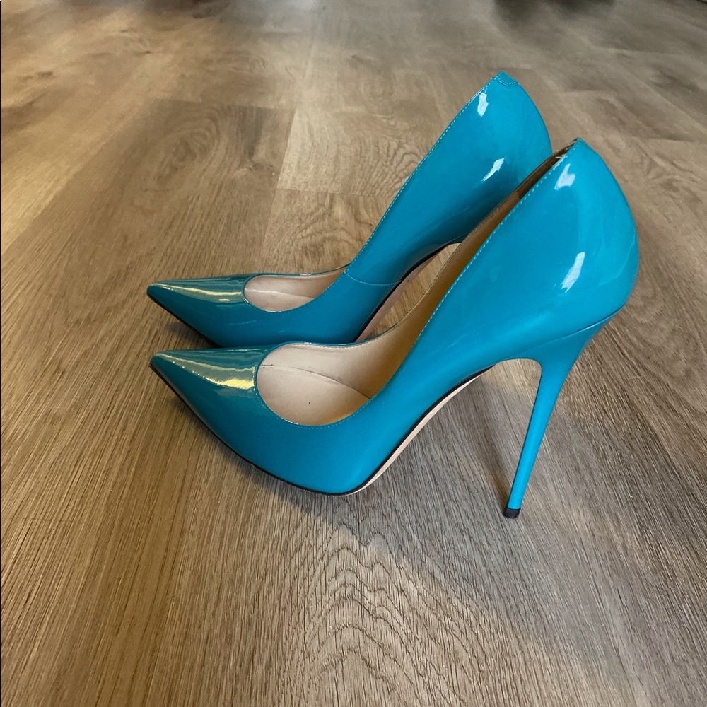 Jimmy Choo pumps